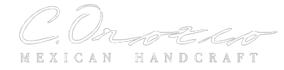 Logotipo de Corozco Mexican Handcraft con tipografía elegante en color blanco.
